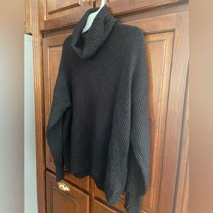 Chicwish black, oversized turtleneck sweater size L